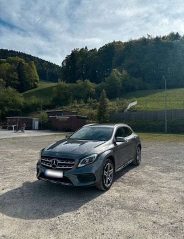 MERCEDES-BENZ Mercedes Benz GLA 250 AMG-Line