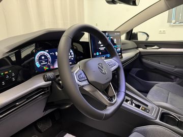 Volkswagen Golf - 10
