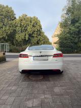 Tesla Model S 75D weiß - Tesla Model S: 75d