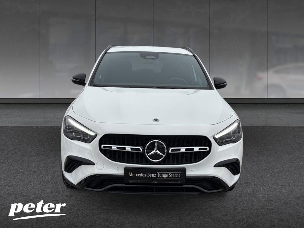 Mercedes-Benz GLA 180 Progressive Line Advanced, Night Paket