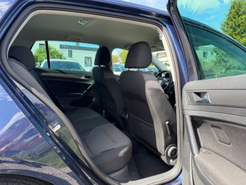Volkswagen Golf - 12