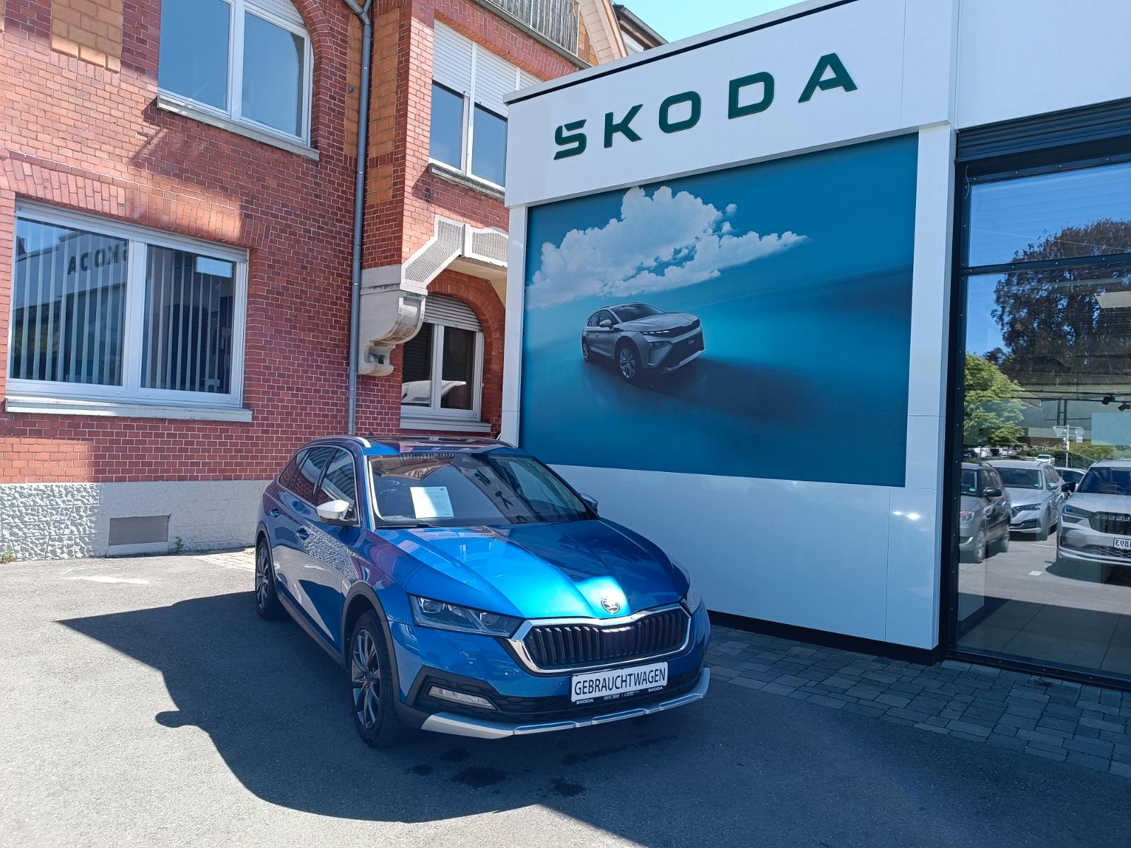 Skoda Octavia Combi Scout 4x4,2.0 TDI DSG, AHK, PANNO,