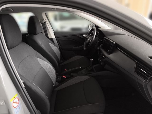 Fahrzeugabbildung SKODA Scala 1,0 TSI Essence Winter Paket LED