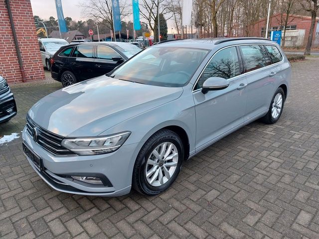 Volkswagen Passat Variant 2,0TDI Business *DSG*AHK*LED*