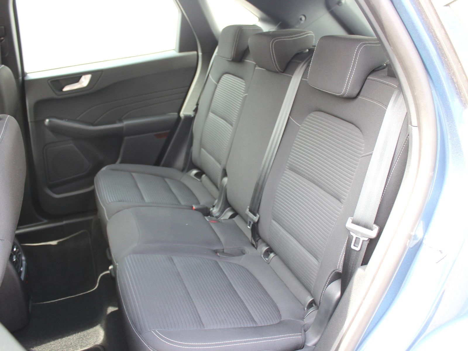 Fahrzeugabbildung Ford Kuga Hybrid Titanium 2,5 Duratec