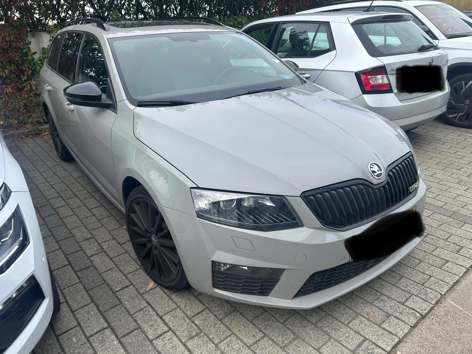 Skoda Octavia Combi RS DSG Challenge*Leder*Panorama*