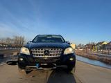 Mercedes-Benz ML 300 CDI 4MATIC BlueEFF. Grand Edition Gra... - Mercedes-Benz ML 300 von privat
