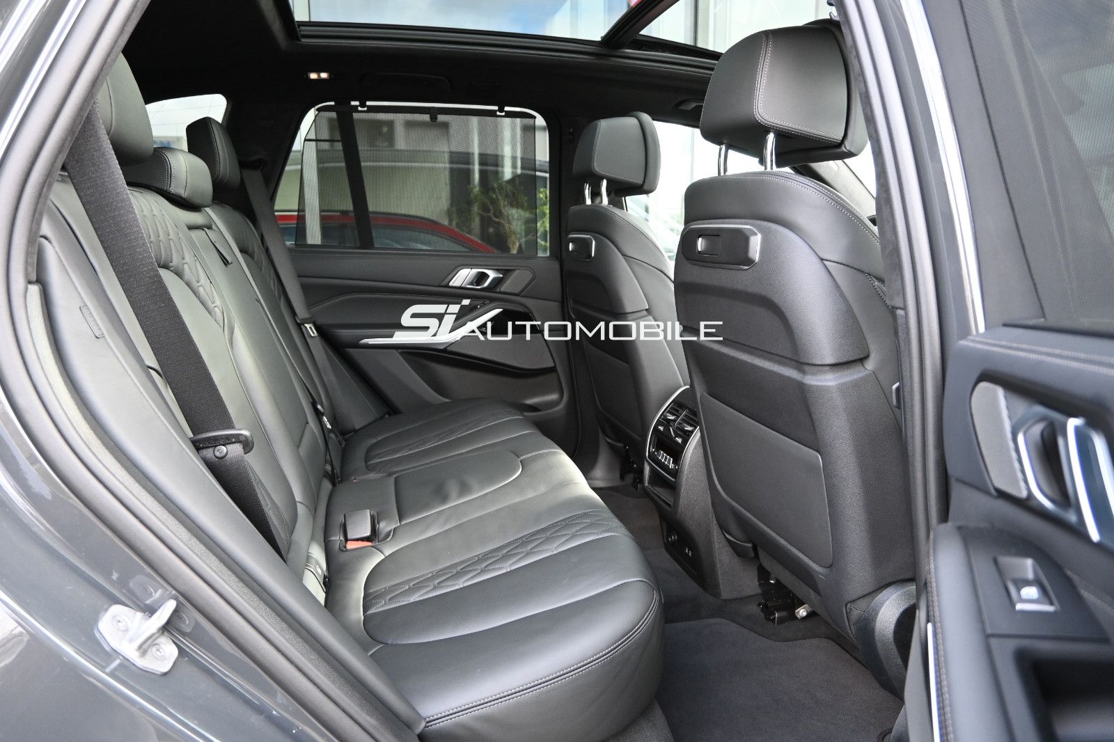 Fahrzeugabbildung BMW X5 xDr30d °UVP 125.440€°MASSAGE°LUFT°STHZG°TRITT