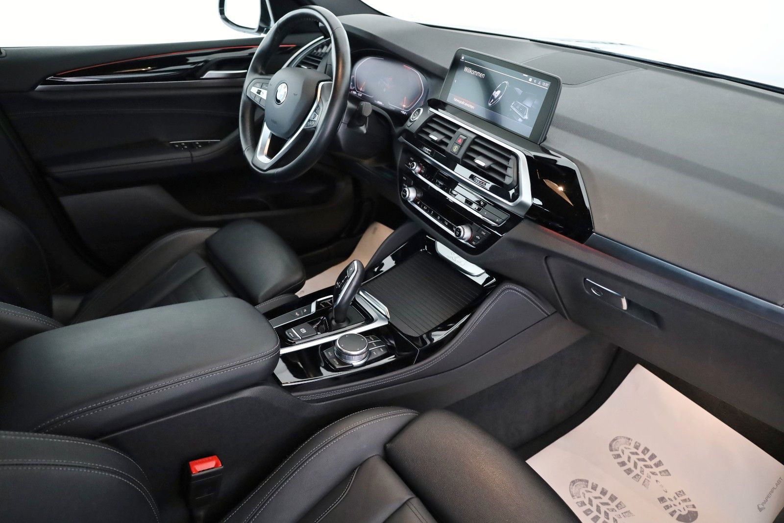 Fahrzeugabbildung BMW X4 xDrive 20 d xLine,Leder,Navi,LED,SH,Kamera