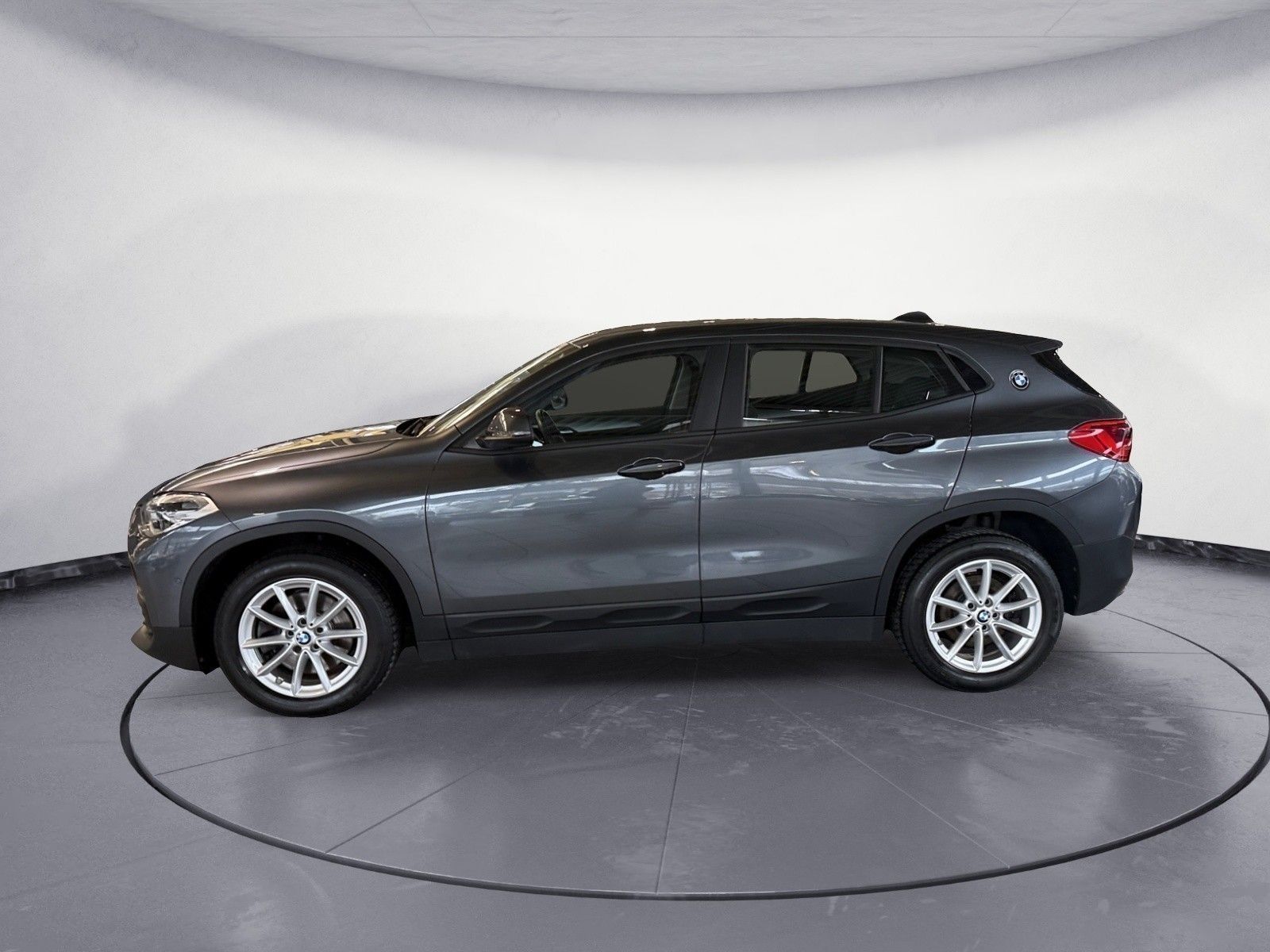 BMW X2 sDrive20i Advantage Head UP Navigation foto 3