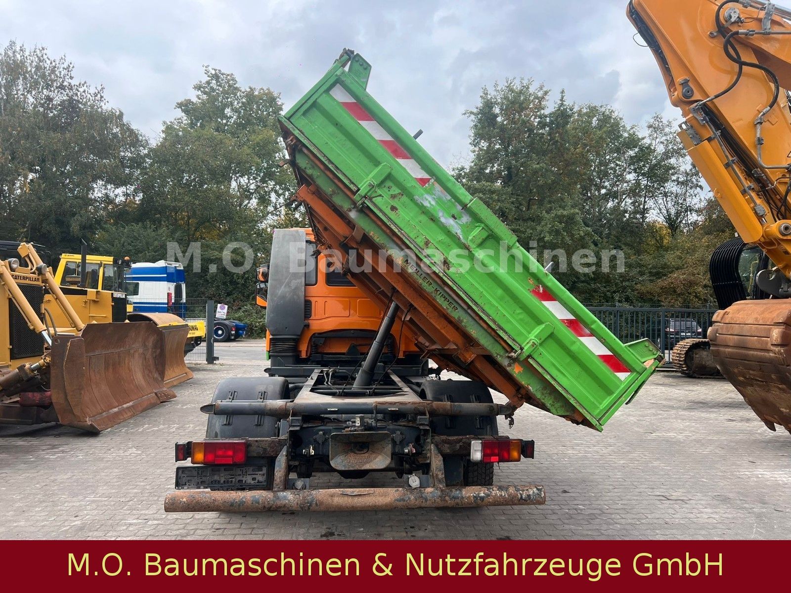 Fahrzeugabbildung Iveco Eurocargo 80E18 Doka 3.Seitenkipper