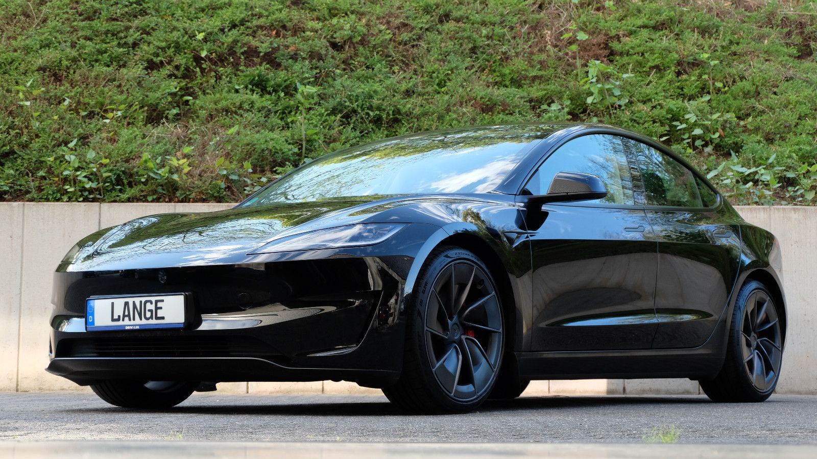 Tesla Model 3 Performance Dual Motor AWD, LM 20"