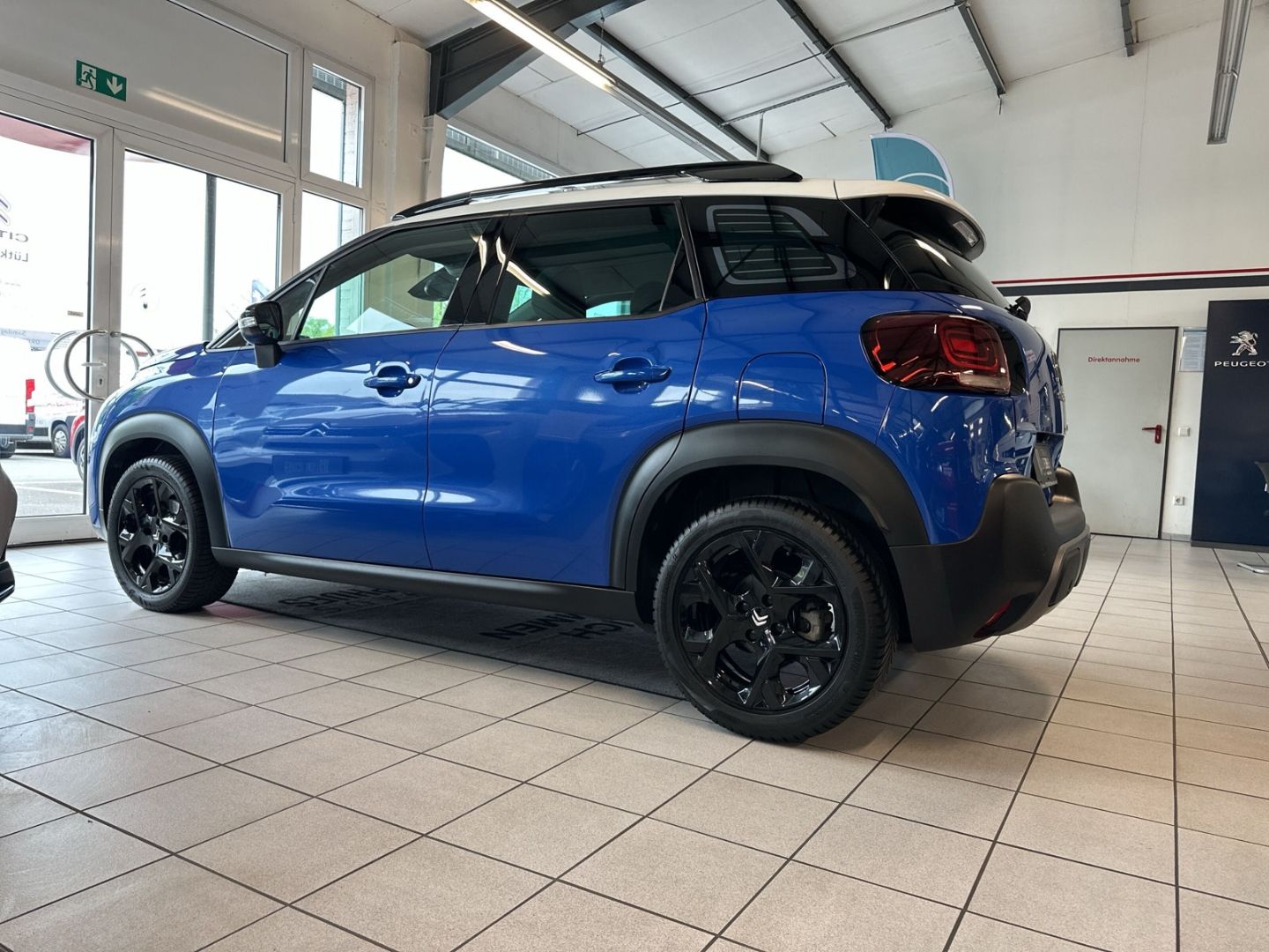 Fahrzeugabbildung Citroën C3 Aircross 1.2 PureTech 110 S&S Shine Pack Navi