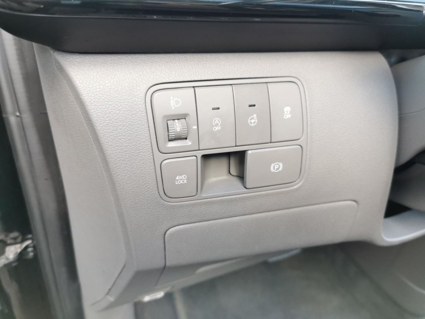 Fahrzeugabbildung Hyundai STARIA Signature 4WD 7-Sitzer PANO+AHK+GARANTIE