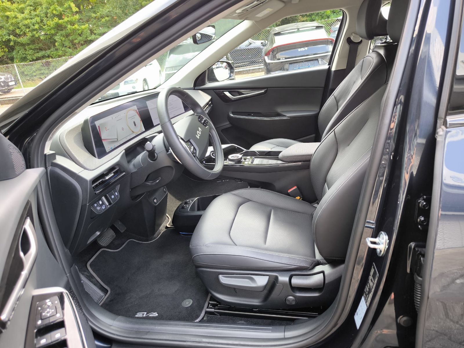 Fahrzeugabbildung Kia EV6 2WD WERKSGAR+NAVI+LED+SHZ+KAMERA+ACC+19"