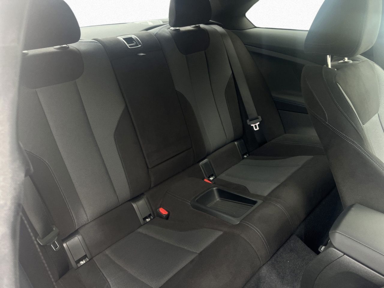 BMW 218 - Bild 14