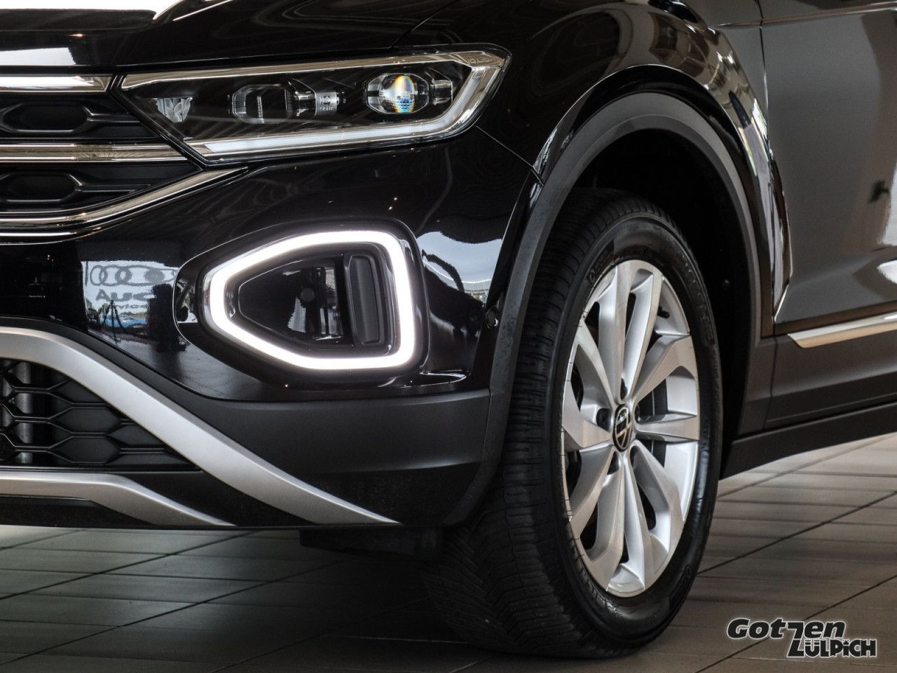 Fahrzeugabbildung Volkswagen T-Roc Cabriolet Style 1,5TSI DSG Navi PDC LED