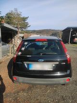 Ford Fiesta - Ford Fiesta aus 2006 mit Diesel-Antrieb