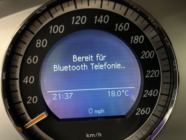 Mercedes-Benz C 200 CDI / 1. HAND/  GARANTIE/ NUR 105.000KM /