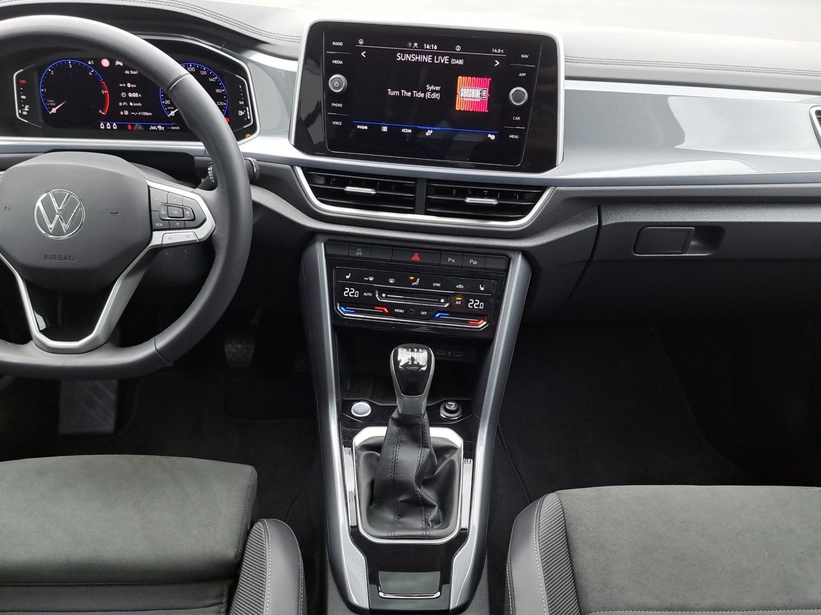 Volkswagen T-Roc - Bild 8