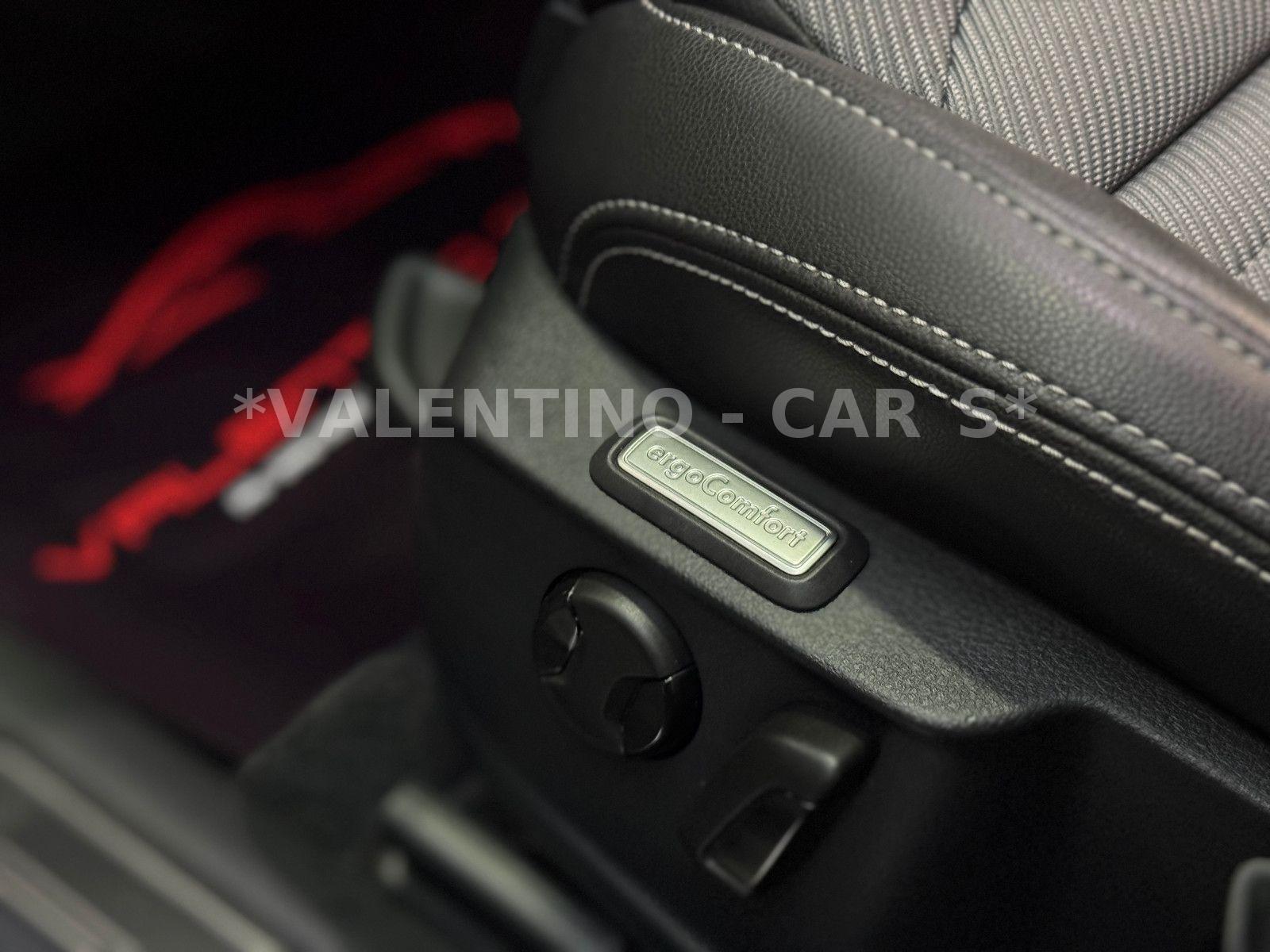 Volkswagen Passat Variant R-Line DSG/Navi/Standhzg/Shz/LED
