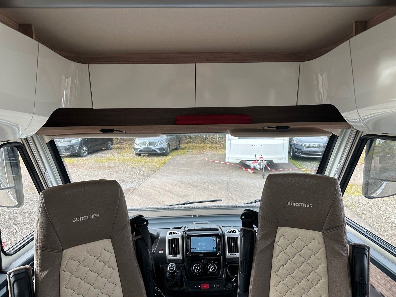 Fahrzeugabbildung Bürstner Ixeo I 736 H  SAT,Solar,Dachklimaanlage,RK