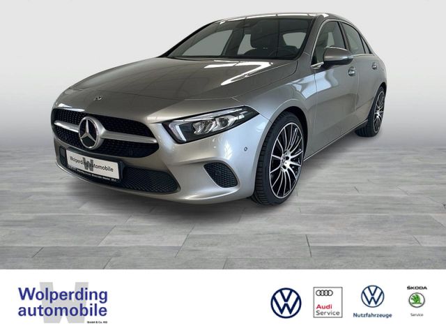 Mercedes-Benz A 220 4Matic DCT Progressive Bluetooth Navi LED