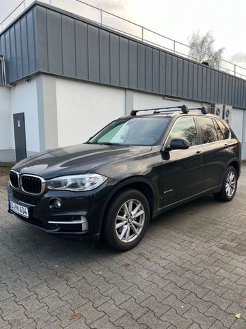 BMW X5 sDrive25d -  7 Sitzer mit Dachbox 