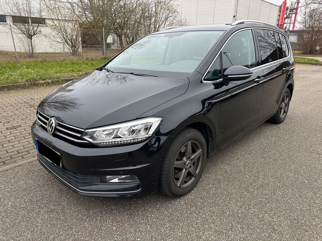 Volkswagen Touran Highline 2.0 TDI 7-Sitzer LED AHK KAMERA