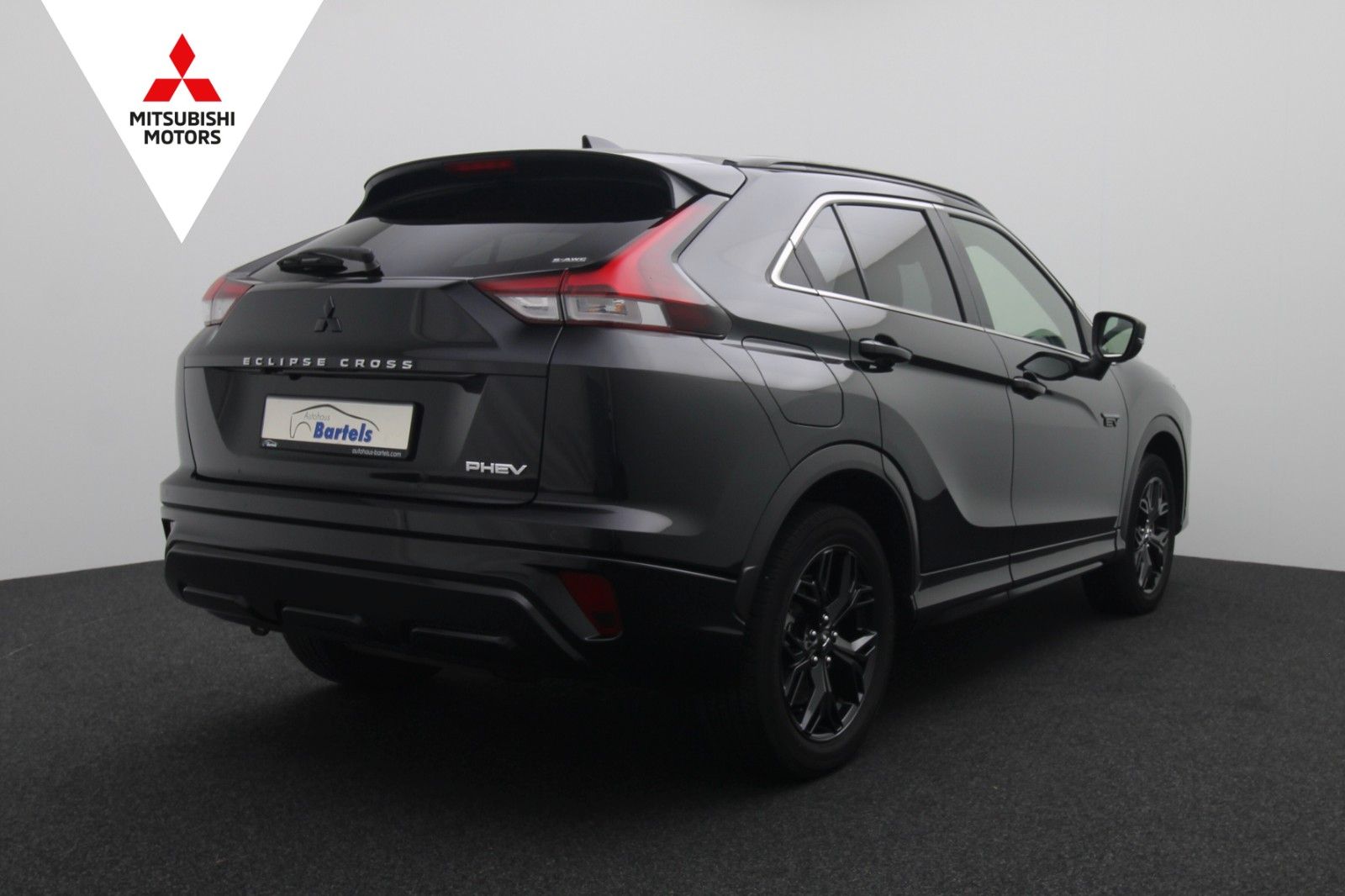 Fahrzeugabbildung Mitsubishi Eclipse Cross 2.4 Plus Select Black Hybrid 4WD