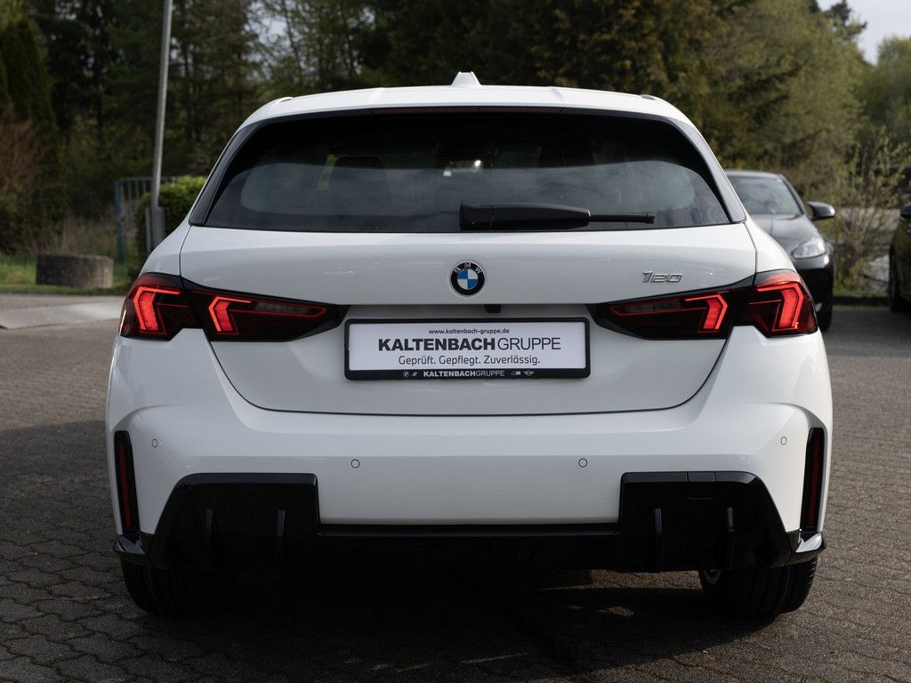 BMW 120 - Bild 6