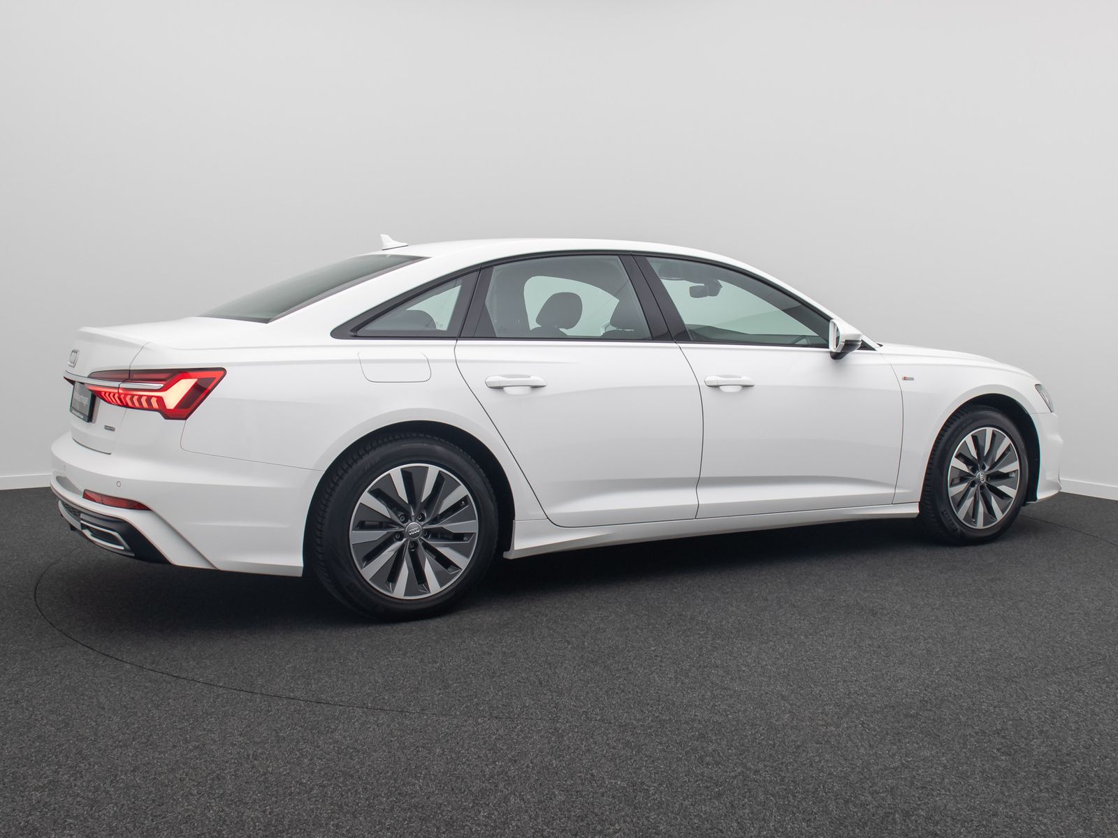 Fahrzeugabbildung Audi A6 50 TFSI quattro B&O Kamera Memory HUD S Line