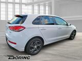 Hyundai i30 Intro Edition 1.5 Turbo Automatik 160 PS Mil - Hyundai i30 Intro mit Benzin-Antrieb