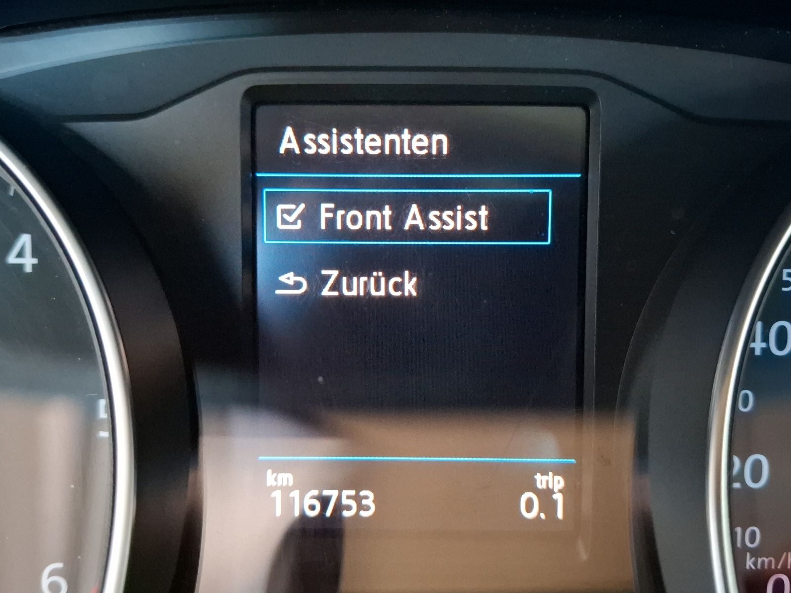 Fahrzeugabbildung Volkswagen Passat Variant TDI Highline LED Navi ACC PDC SH