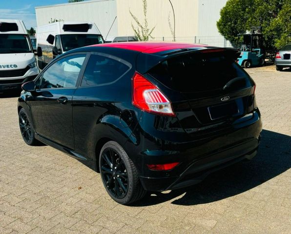 Ford Fiesta 1,5 TDCI 70kW ST-Line Red ST-L...