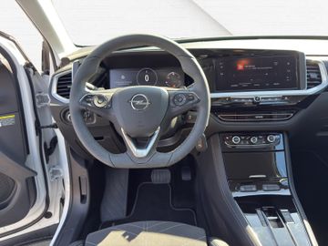 Fotografie des Opel Grandland (X) Grandland GS AT Alcantara Navi 360°Kamera LED