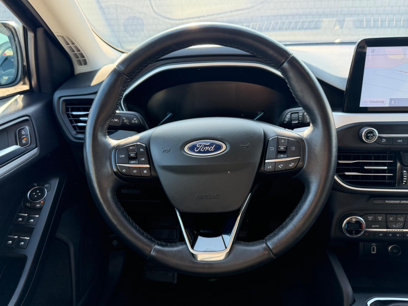 Ford Focus Turnier Cool & Connect Sport Lenkrad