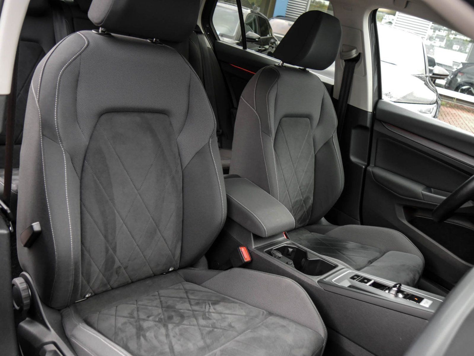 Volkswagen Golf - Bild 7