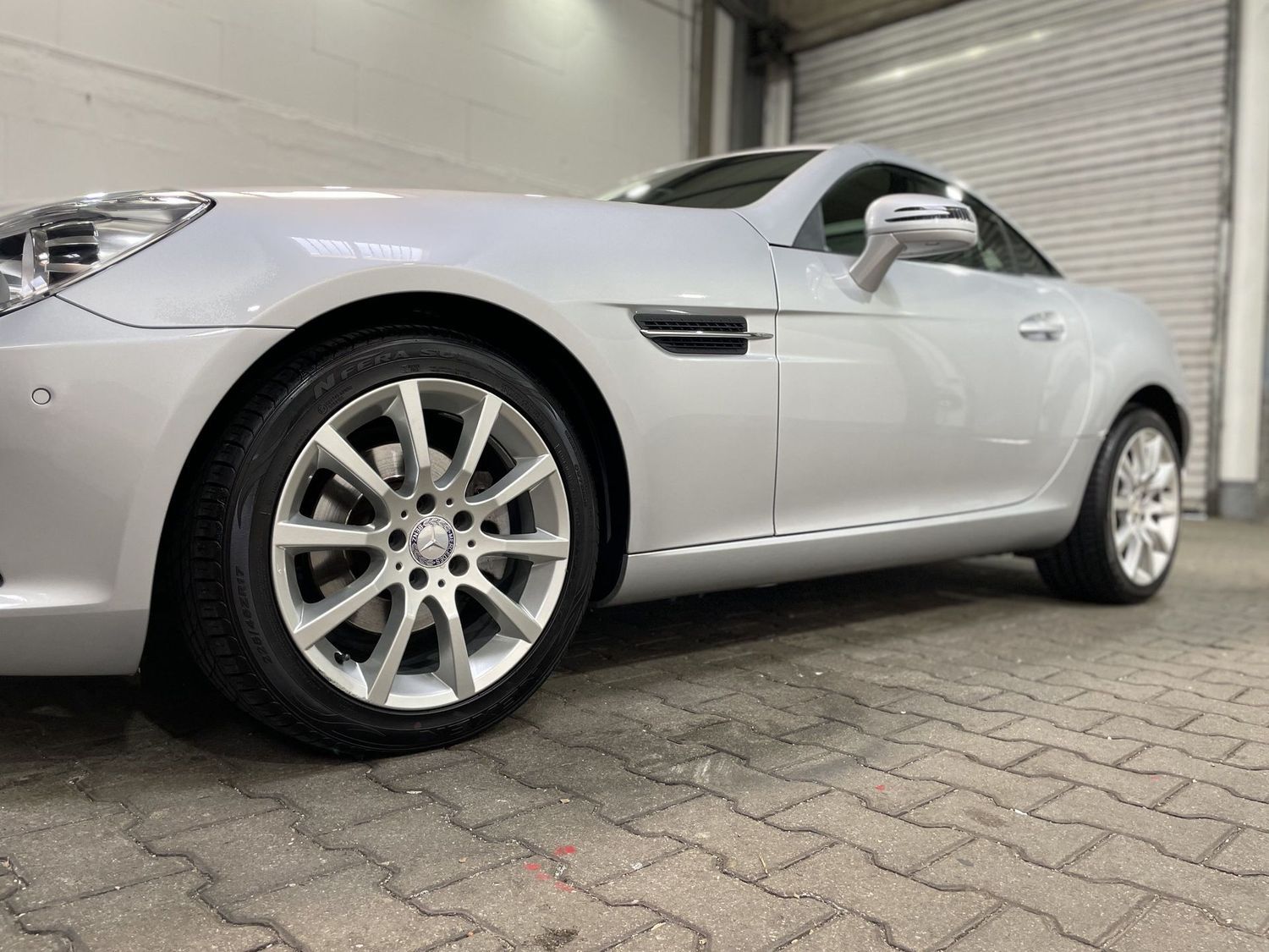 Fahrzeugabbildung Mercedes-Benz SLK 200 Sport #Leder#Bi-Xenon#H&K#ACC#Airscarf