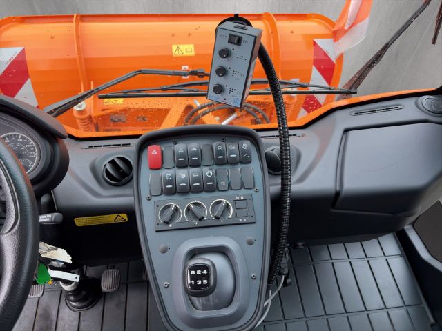 M31 Carrier 4x4 3S-Kipper/Schneepfl./Silostreuer