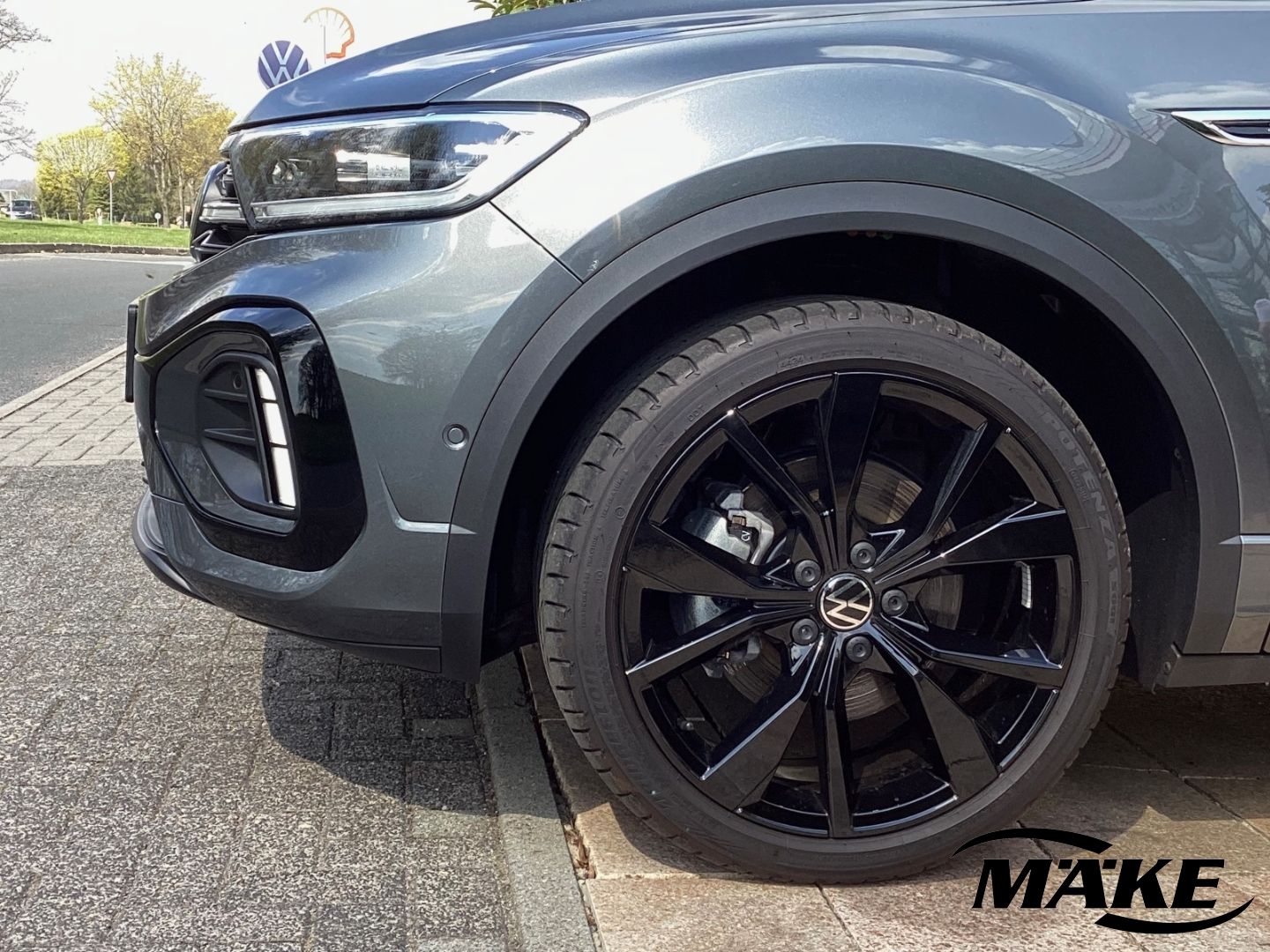 T-Roc R-Line 1.5 TSI DSG AHZV IQ.L ACC BLACK STD