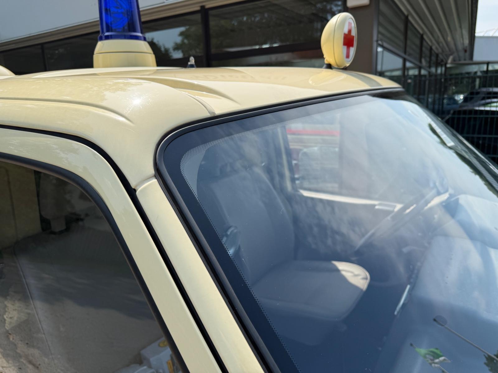 Volkswagen T4 Krankenwagen DRK 2.5 Lang
