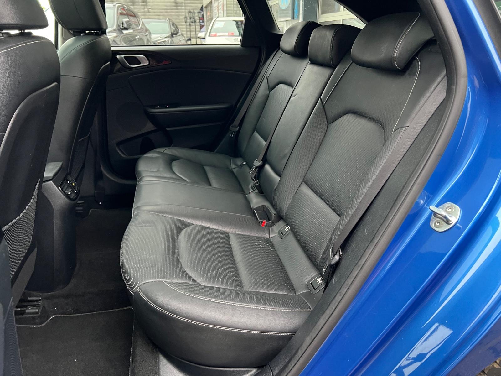 Kia cee'd / Ceed Platinum Edition*Automatik*1.Hand*