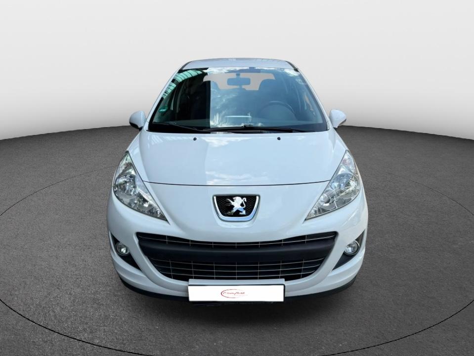 Peugeot 207 -5Türig-Klima-Tüv-Allwetter-Öl Neu