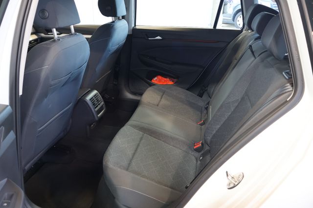 Volkswagen Golf VIII 1.0 TSI Life AID+ACC+LANE+LED+CARPLAY