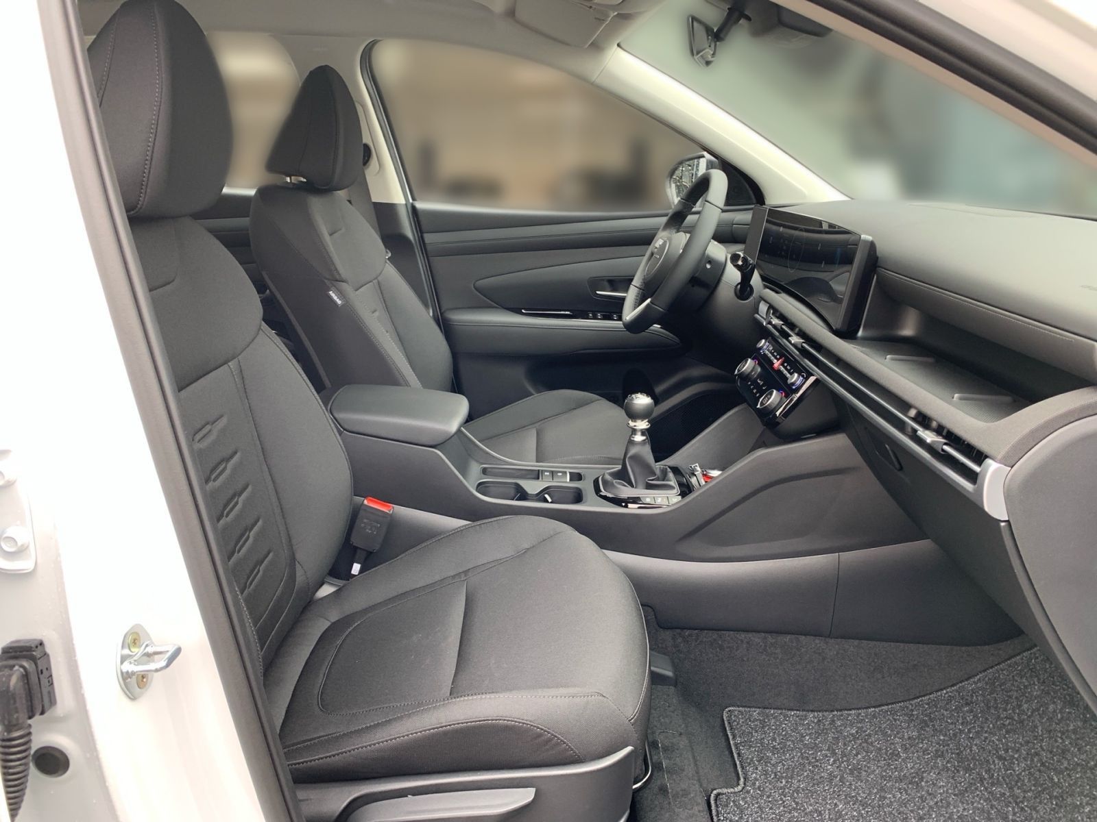 Fahrzeugabbildung Hyundai TUCSON 1.6 T-GDI Select Design-Paket Navi LED