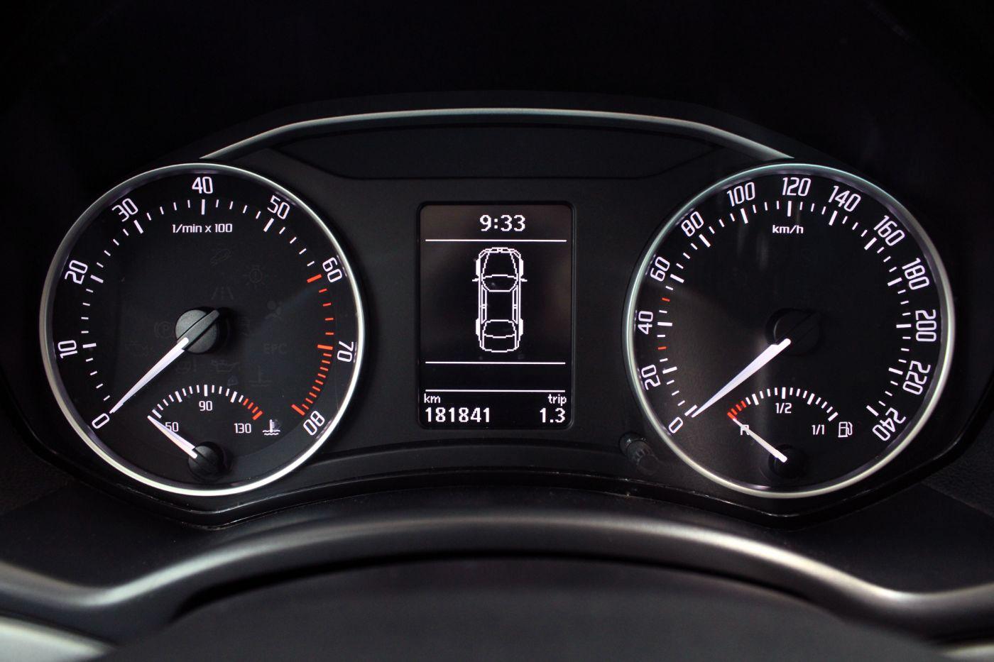 Skoda Octavia 2012 — фото 12