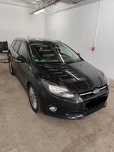 Ford Focus 2,0TDCi 103kW PowerSh. Champions Ed. T...