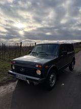 Lada Niva 4x4 - Legend LPG  - Lada Niva: Geländewagen