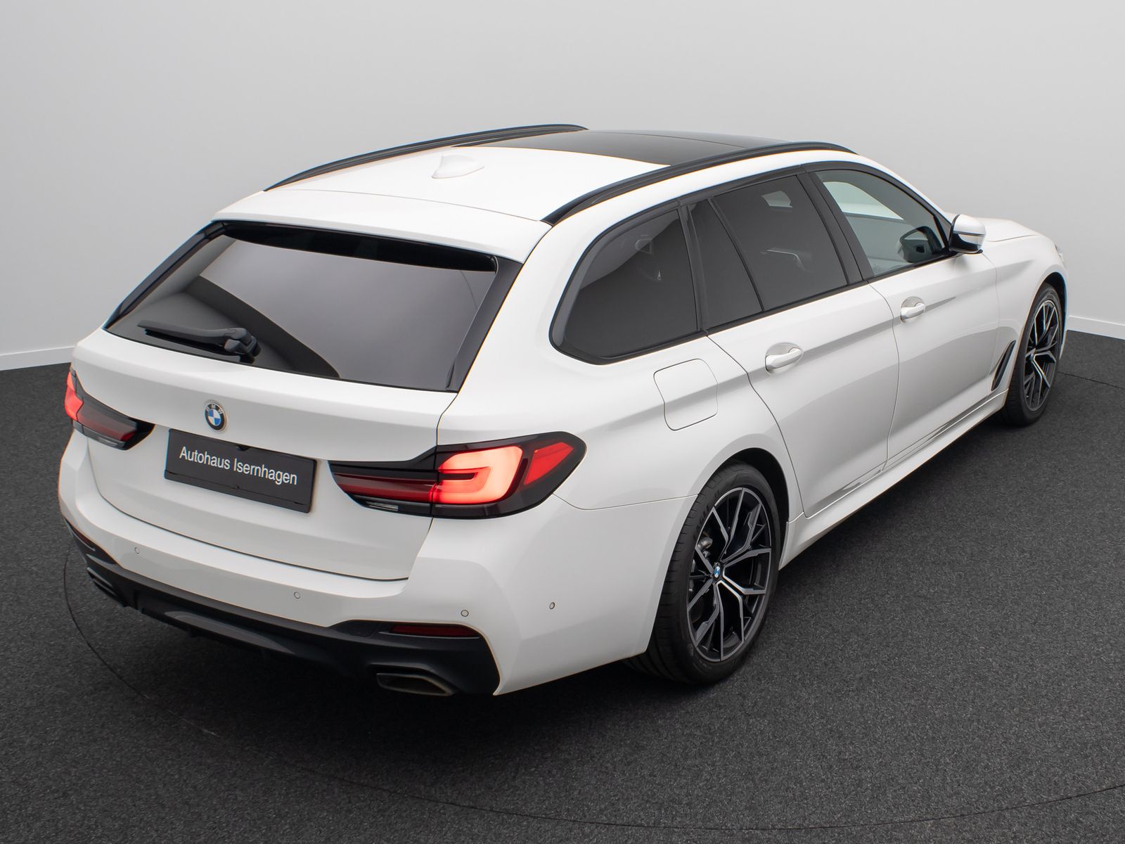 Fahrzeugabbildung BMW 540d xD M Sport Panorama Kamer Laser HUD DAB H/K